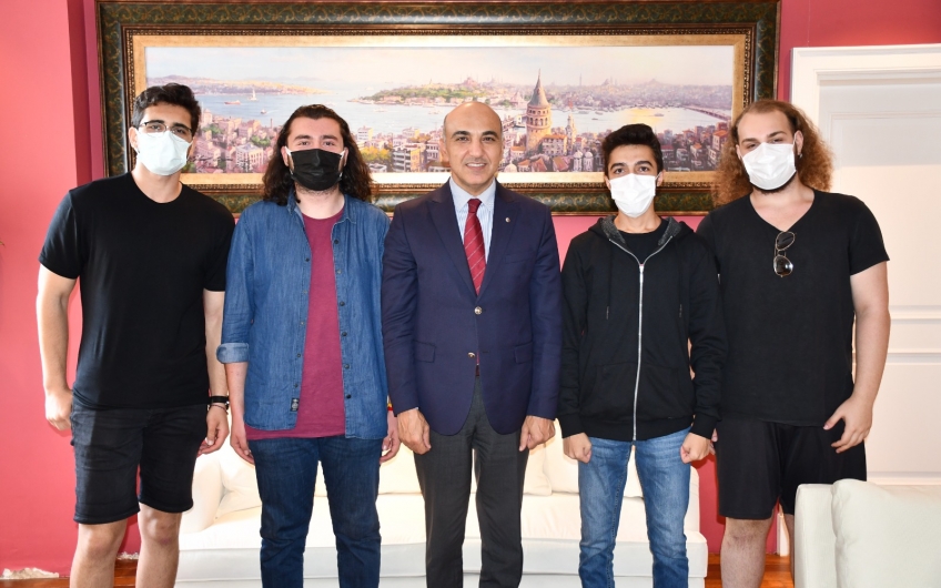 ETÜT MERKEZLERİNDEN FAYDALANAN ÖĞRENCİLERDEN TEŞEKKÜR ZİYARETİ