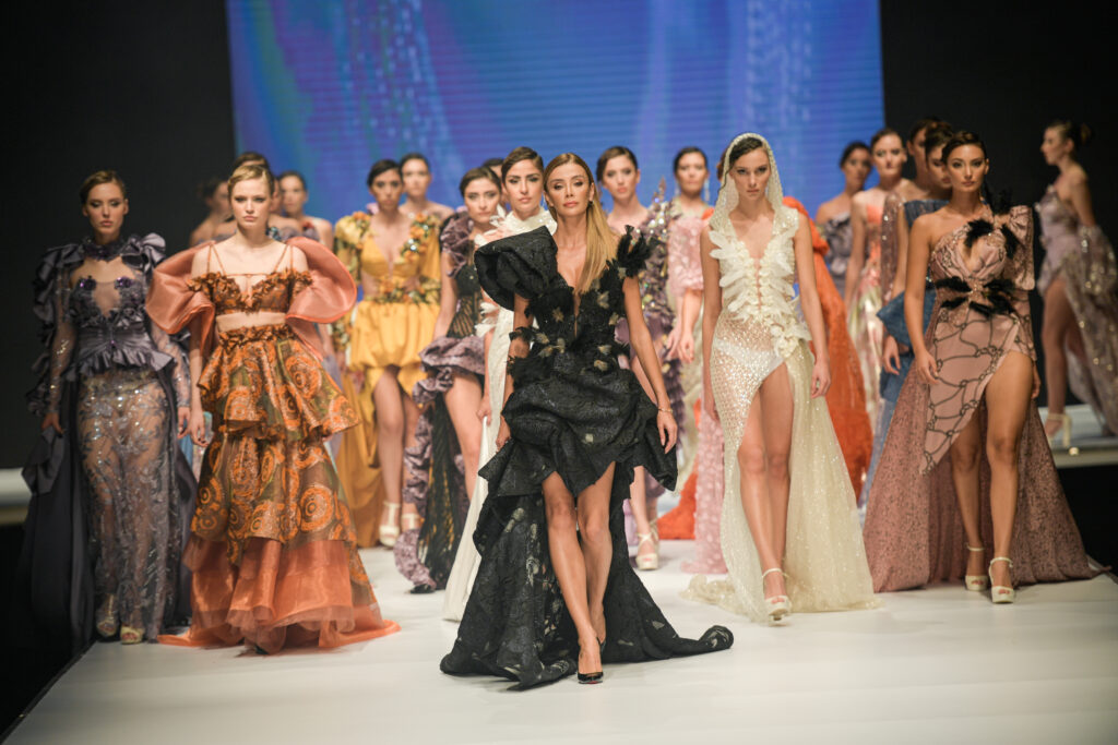 Tekstil sektörünün başarısı, İzmir’den dünyaya yayıldı