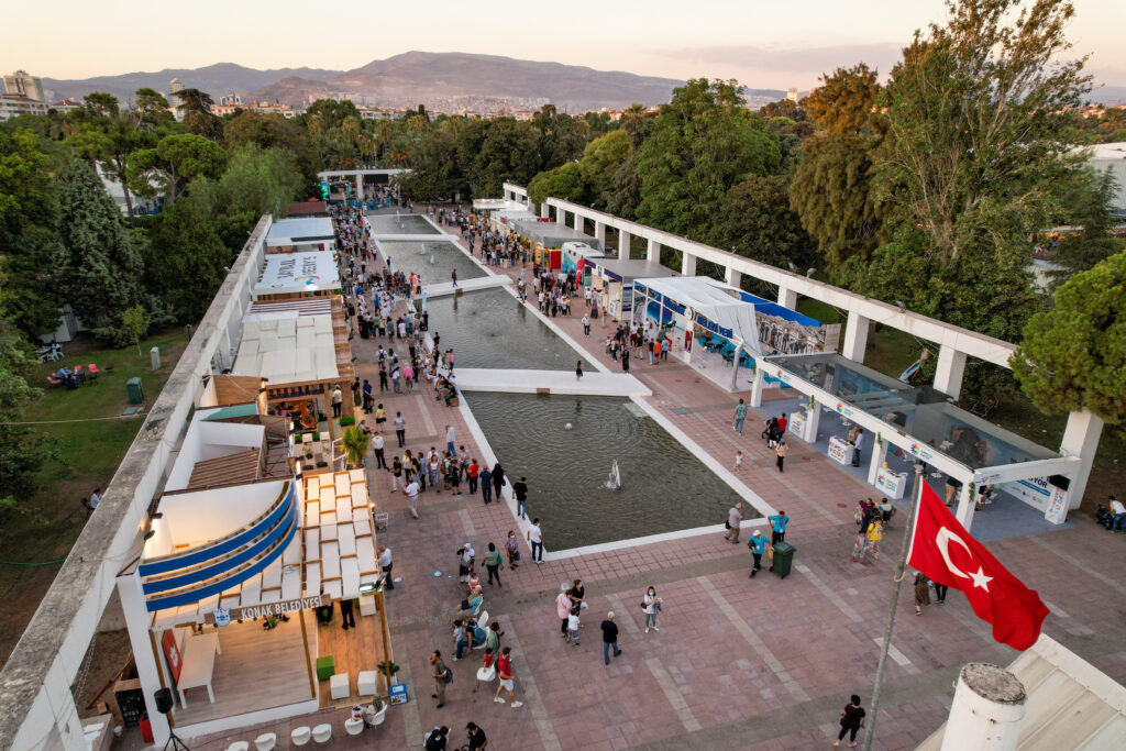 KARDEŞ KENTLERİN MİRASI İZMİR FUARI’NDA