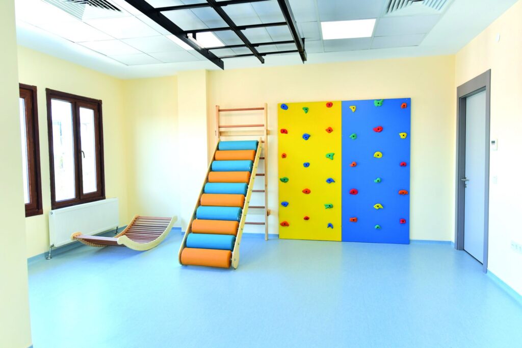 TÜRKİYE’NİN EN KAPSAMLI OTİZM MERKEZİ ÜSKÜDAR’DA AÇILIYOR