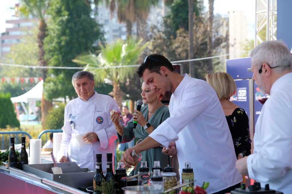 5. Uluslararası Adana Lezzet Festivali 285 Bin Kişiyi Ağırladı