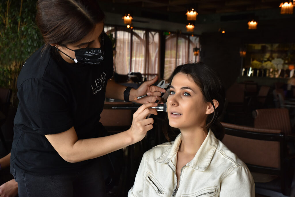 ÜNLÜ MODACILARDAN GENÇ YETENEKLERE DESTEK