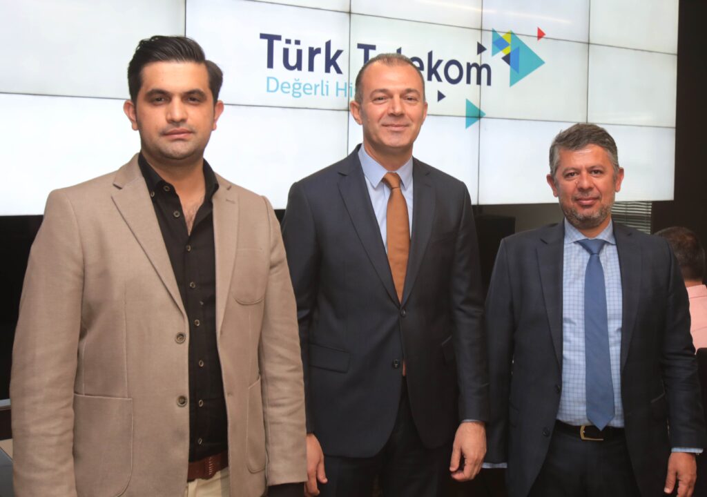 TÜRK TELEKOM’DAN 5G VE AR TEKNOLOJİSİ İLE UZAKTAN TEKNİK DESTEK