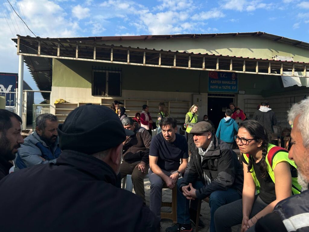 TİP, halkın uzattığı eli depremzede yurttaşlara ulaştırmaya devam ediyor!