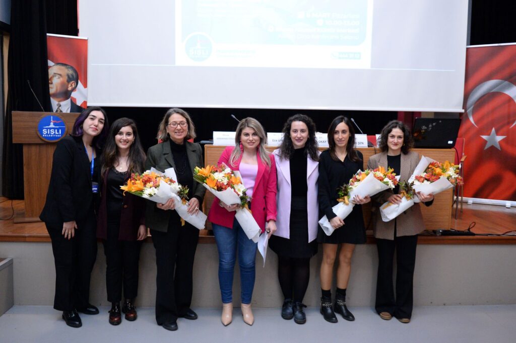 ŞİŞLİ’DE KADIN DAYANIŞMASI