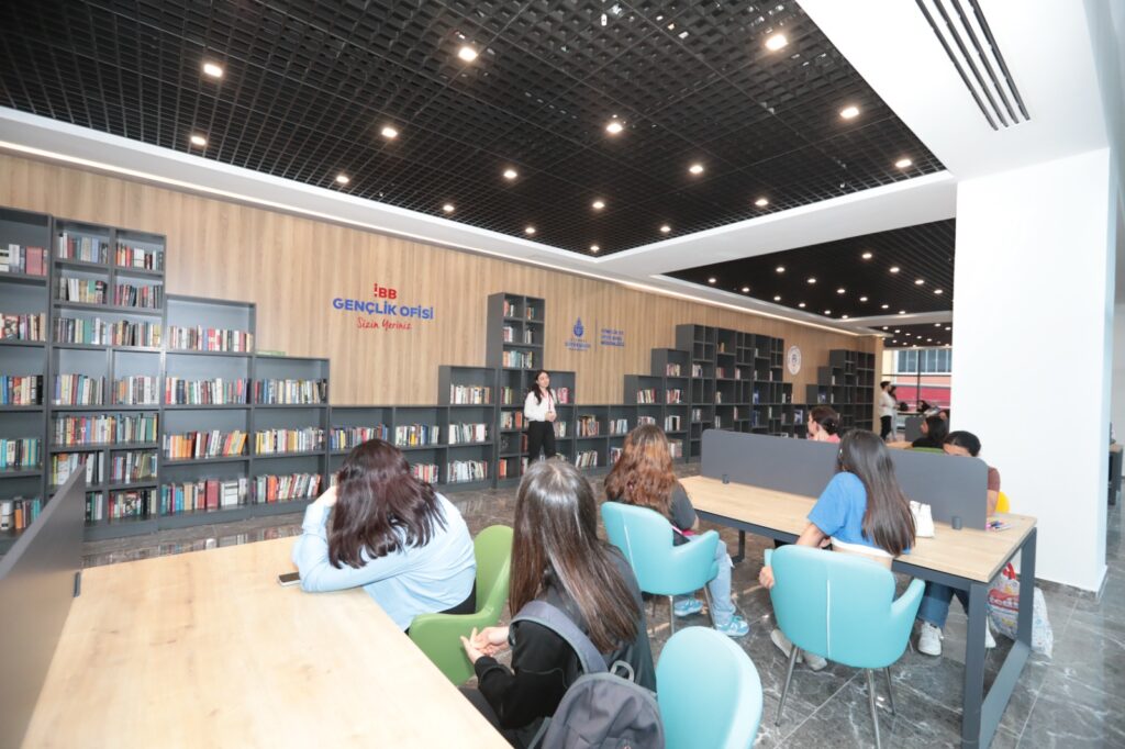 İBB Gençlik Ofisleri’nde 2025 Yılı Üçüncü Dönem Eğitimleri Başlıyor