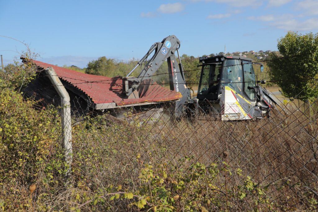 İSKİ SON 1 AYDA 100’DEN FAZLA KAÇAK YAPIYI KALDIRDI